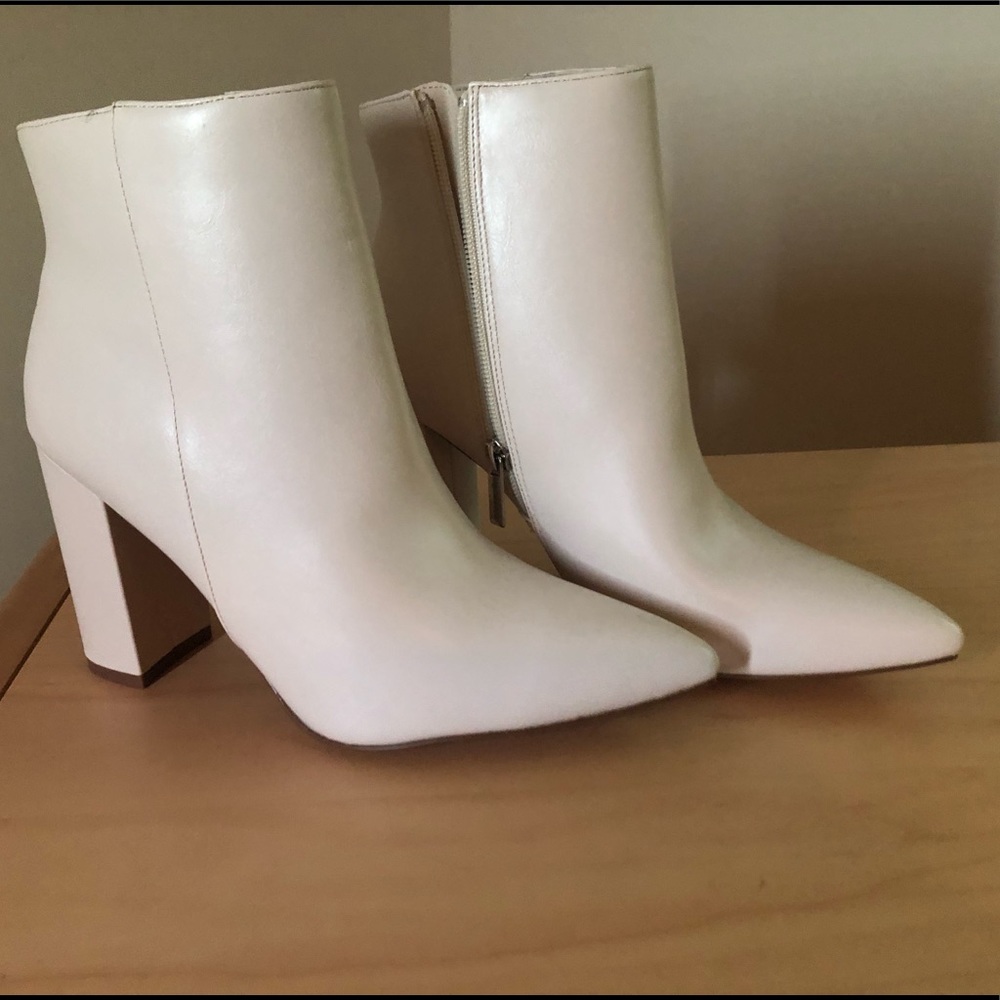 NEW FAUX LEATHER HEELED BOOTS